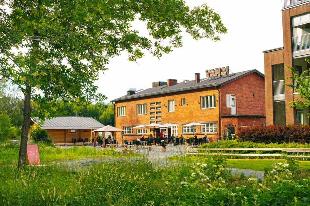 vanai-bistro-bastu-kzoth