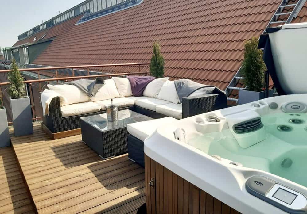 vaino-kallio-saunatila-vaino-niedq